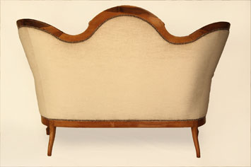 Rückseite des Louis-Philippe Sofas