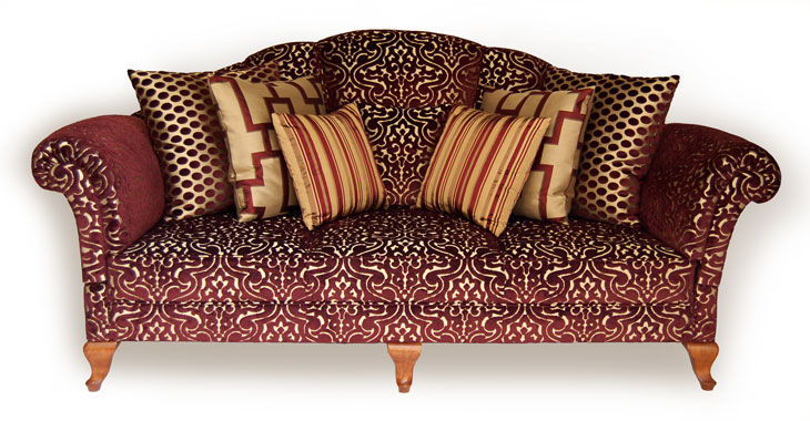 Liege-Sofa mit Kissen